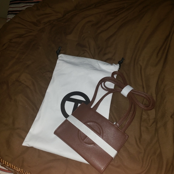 Small Chocolate Telfar - Picture 4 of 5